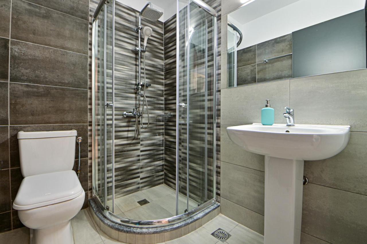Beautiful New Apartment 5 Min From Piraeus Port Zewnętrze zdjęcie